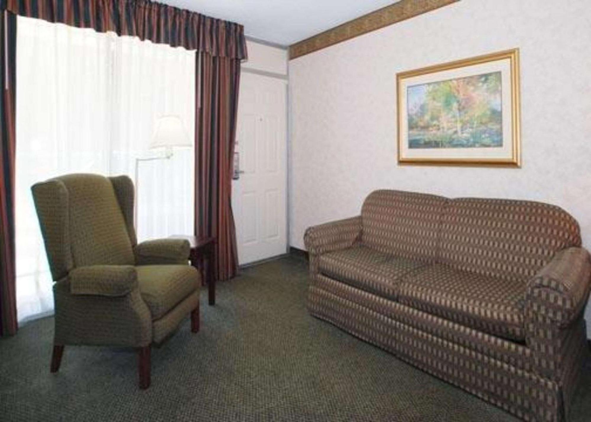 Rodeway Inn Conference Center Крауфордсвілл Екстер'єр фото